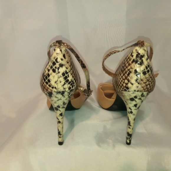 BCBGeneration heels - Picture 2 of 6